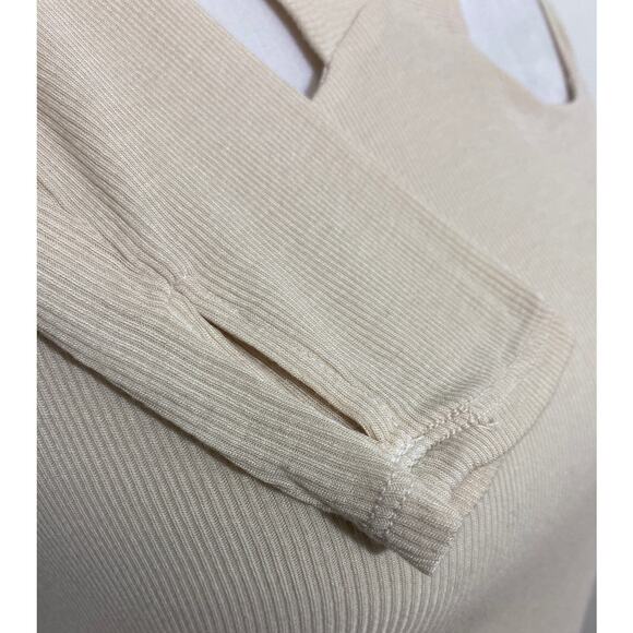 NWT Michael Lauren Size S Fitted Double V-Neck Open Shoulder Top Thumbhole - Picture 3 of 7